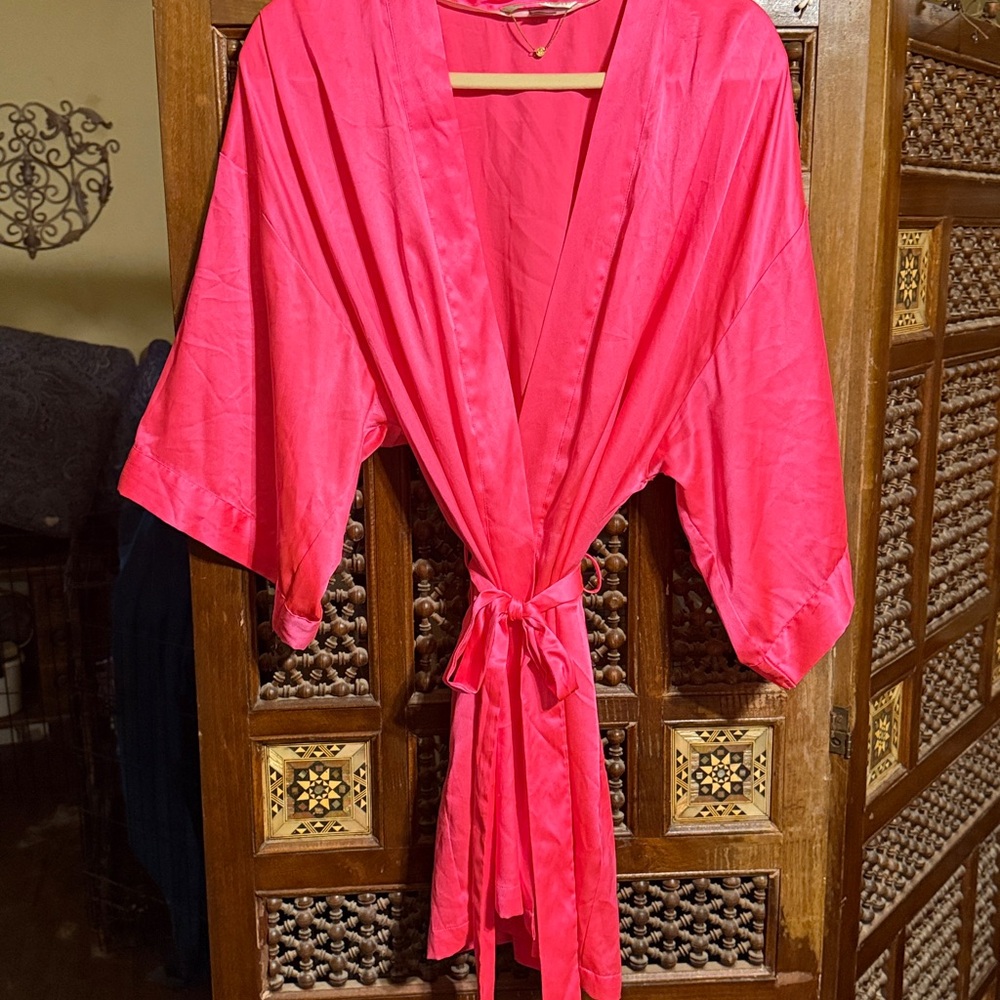 Victoria's Secret Vintage Bright Pink Robe - Gem